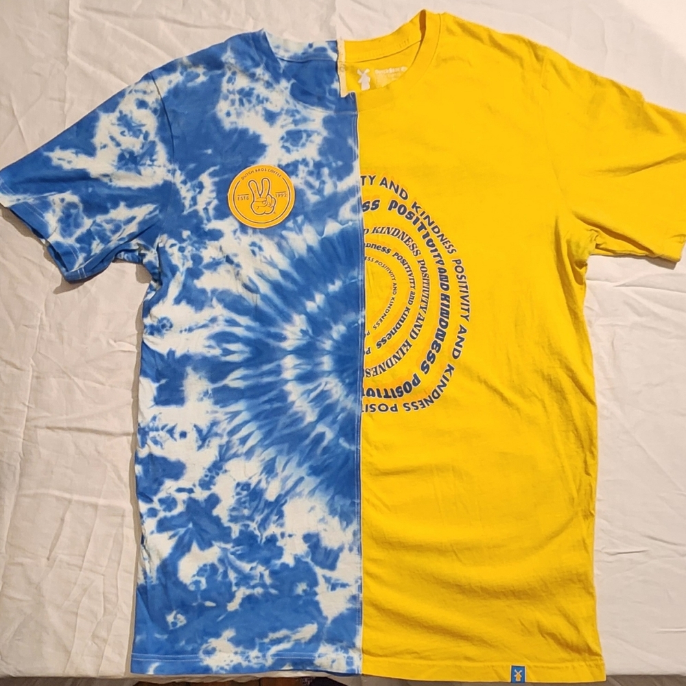 Men's large split dye Dutch Bros t-shirt